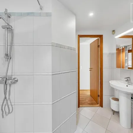 Korter 2 Bedroom In Kadriorg With Sauna Balcony And Free Parking