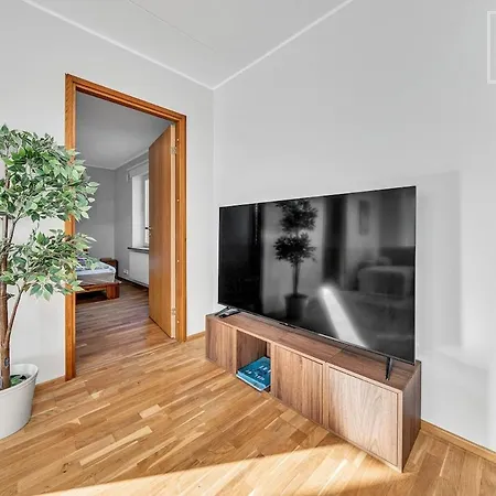 Korter 2 Bedroom In Kadriorg With Sauna Balcony And Free Parking Tallinn