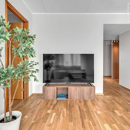 2 Bedroom In Kadriorg With Sauna Balcony And Free Parking *