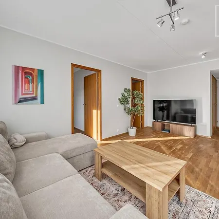 2 Bedroom In Kadriorg With Sauna Balcony And Free Parking Korter *