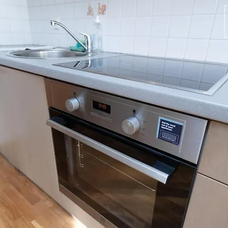 2 Bedroom In Kadriorg With Sauna Balcony And Free Parking *
