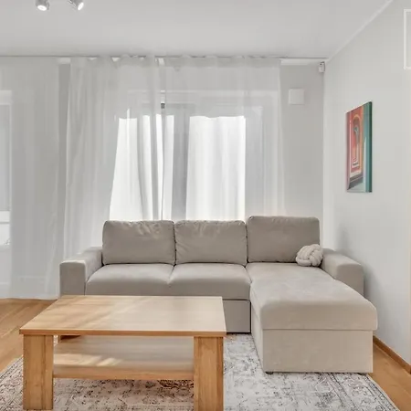 Korter 2 Bedroom In Kadriorg With Sauna Balcony And Free Parking Tallinn